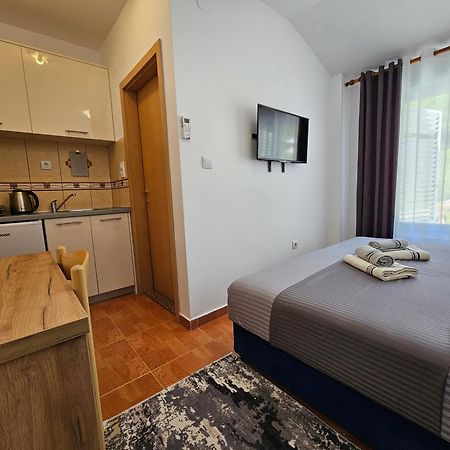 Dom M Apartments Budva Luaran gambar