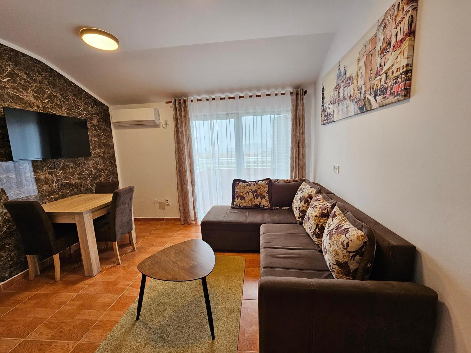Dom M Apartments Budva Luaran gambar