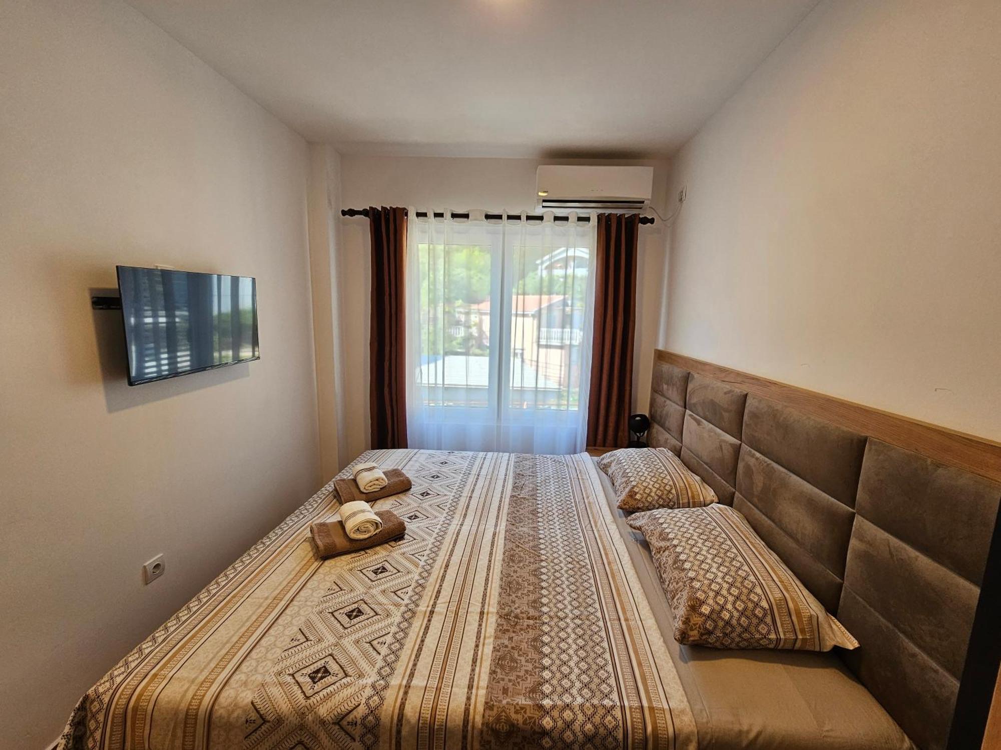 Dom M Apartments Budva Luaran gambar
