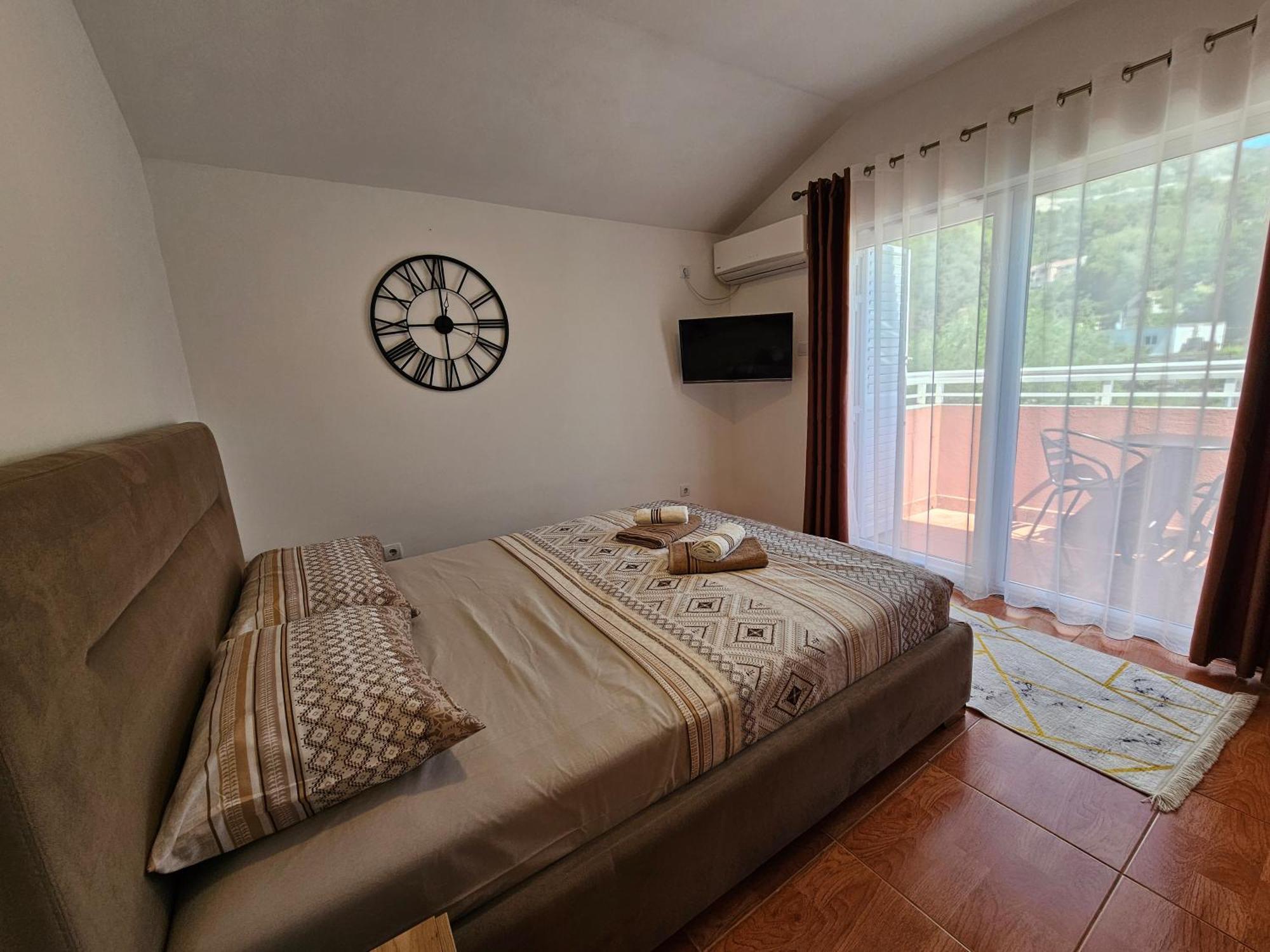 Dom M Apartments Budva Luaran gambar